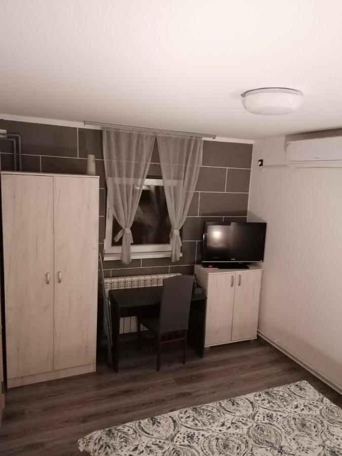 Epi Lux House Apartment Zemun Ngoại thất bức ảnh